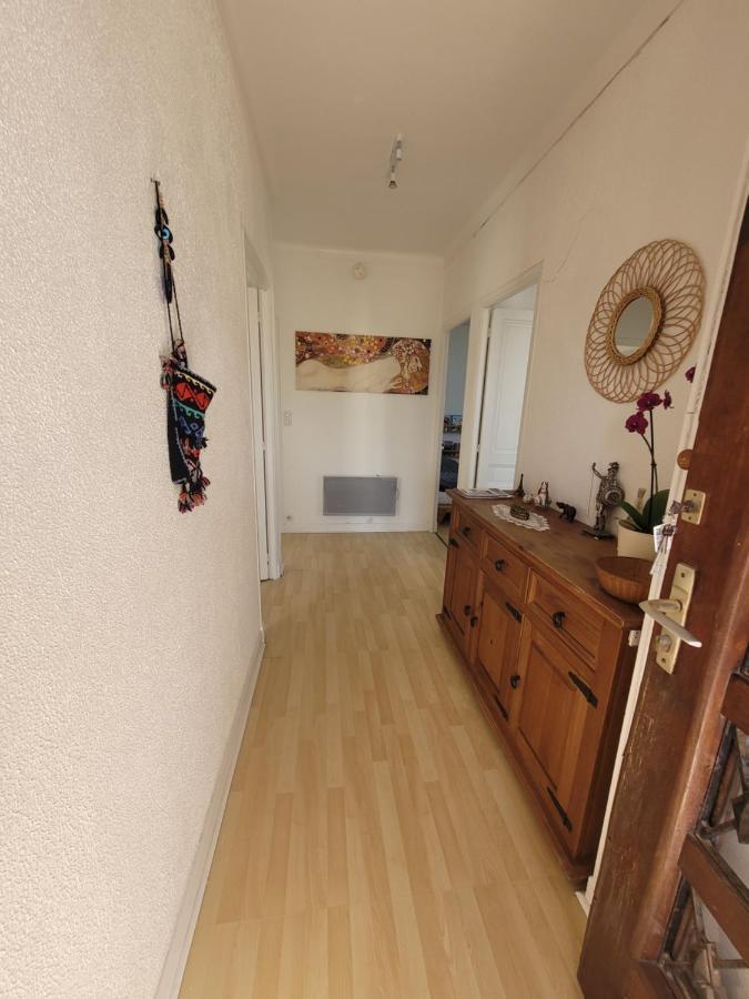 Villa La Desiree - Haut De Villa, 68M2, 8 Personnes Max, Climatise, 4 Etoiles, 120M2 De Jardin Et Parking, Wifi, Vu Mer Antibes Eksteriør billede